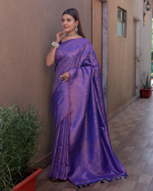 Royal_Blue_Timeless_Kanchipuram_Sarees_A_Heritage_of_Elegance_With_Blouse_Piece_Attached